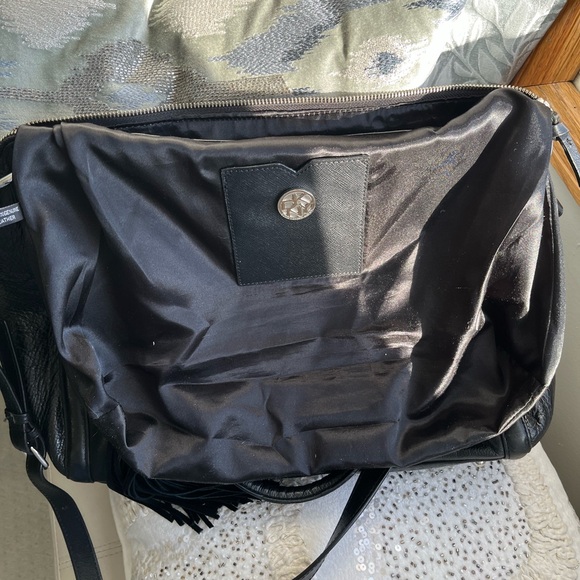 DKNY beautiful Black thick Leather Handbag - Picture 12 of 15